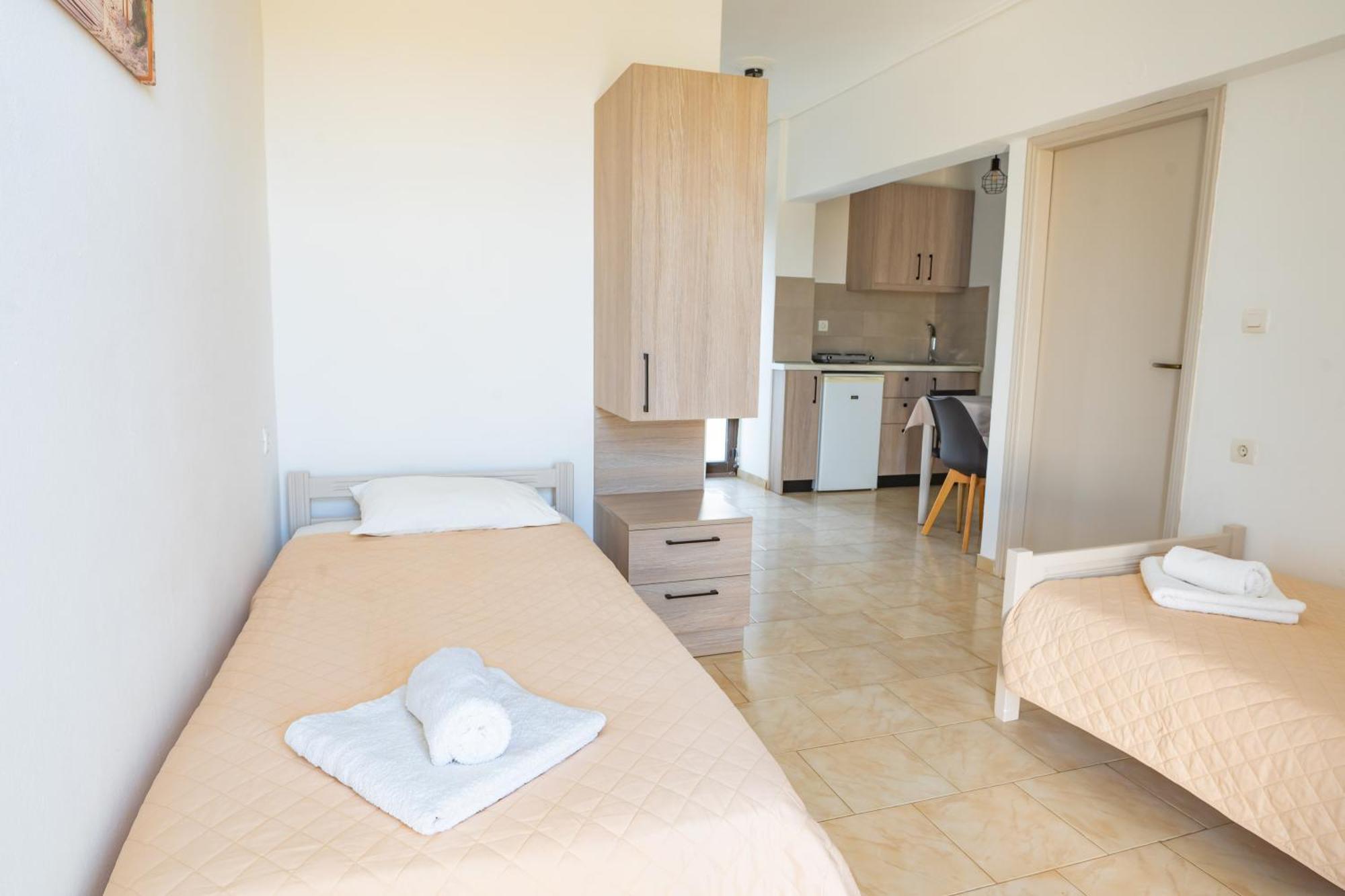 Anthia Apartments Мармари Экстерьер фото