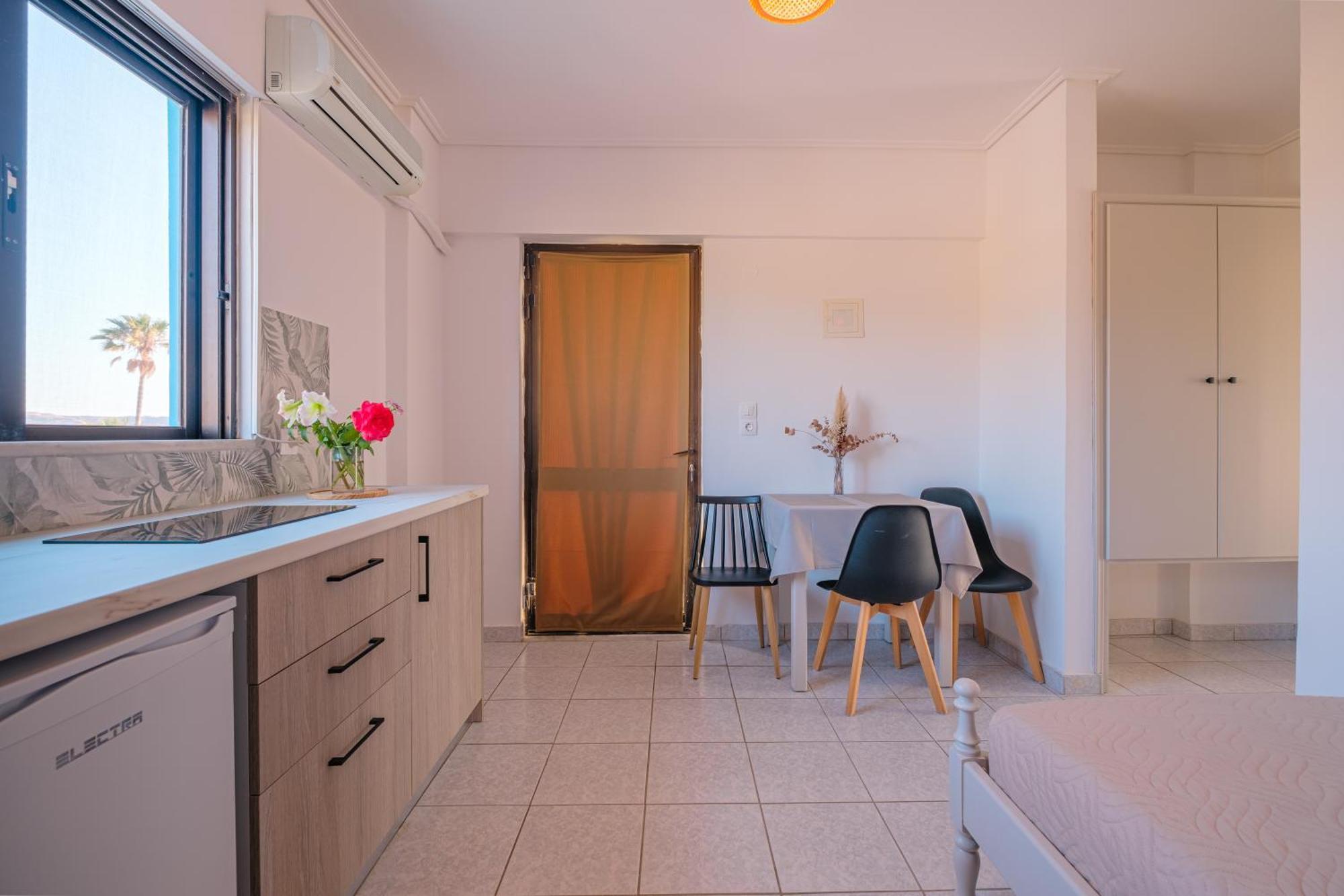 Anthia Apartments Мармари Экстерьер фото