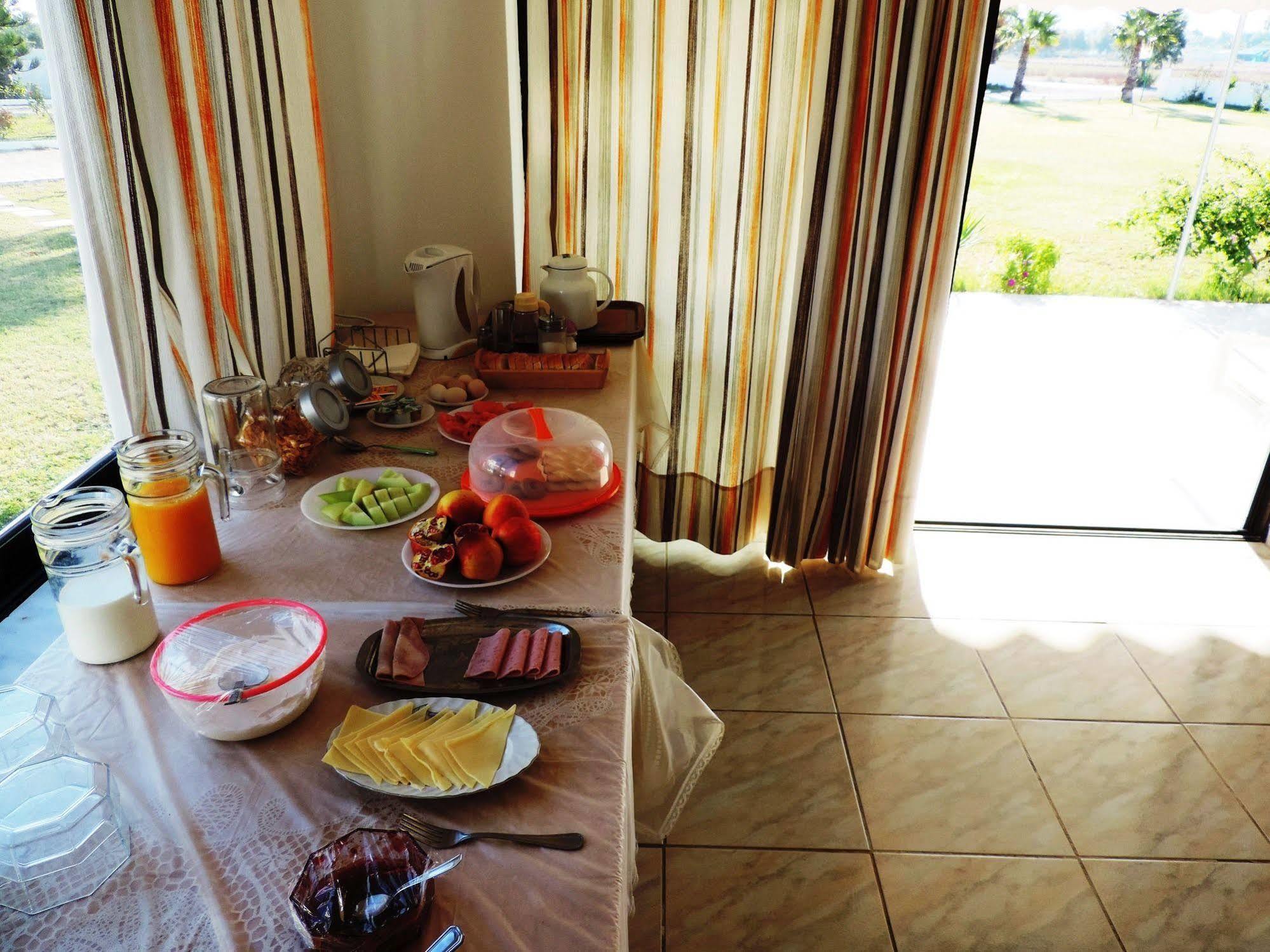 Anthia Apartments Мармари Экстерьер фото